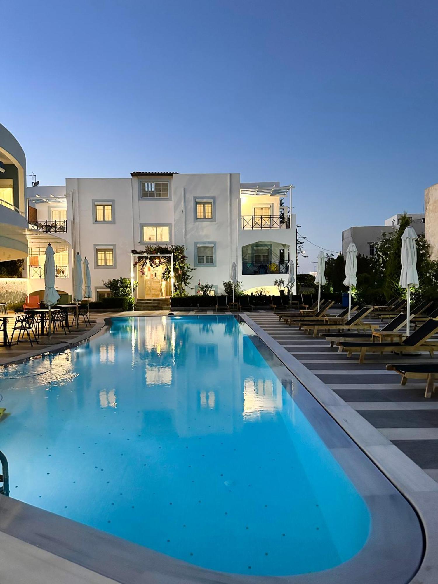 Evdokia Suites Гувес Екстер'єр фото